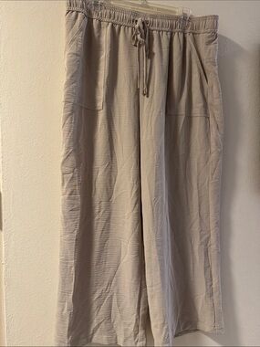Counterparts Women's Wide-Leg Drawstring Sweatpants in Light Taupe